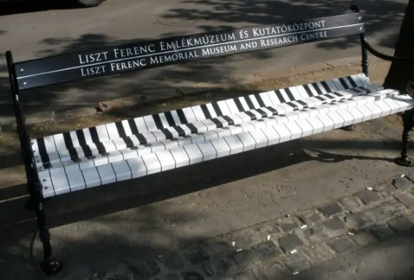 Street Pianos