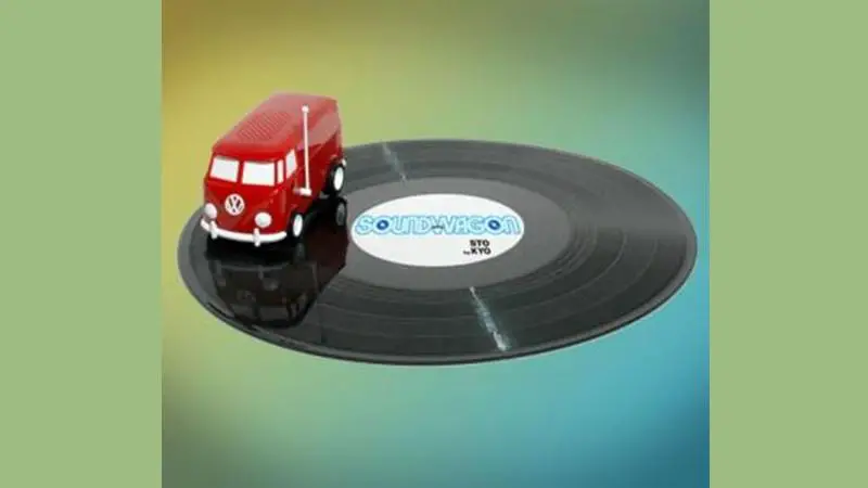 Soundwagon VW Bus Portable Mini Record Player KeytarHQ Music Gear Reviews