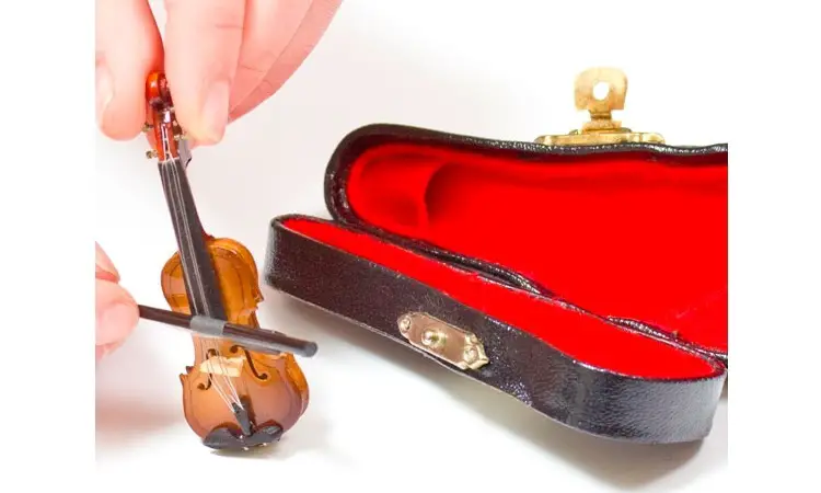 Tiny miniature violin