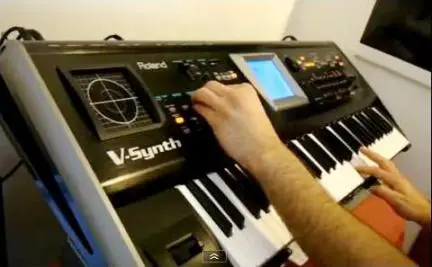 Synthesizer Keyboard