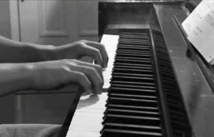 how to play piano songs