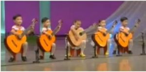 children playing the guitar, amazing video