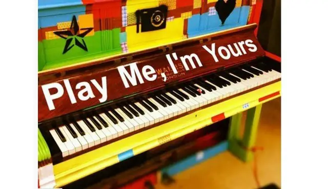 play me i am yours