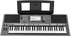 Yamaha PSR-S770 61-Key Arranger Workstation Keyboard